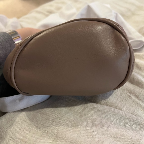 Gucci Marmont Mini Bucket Bag - Picture 3 of 9